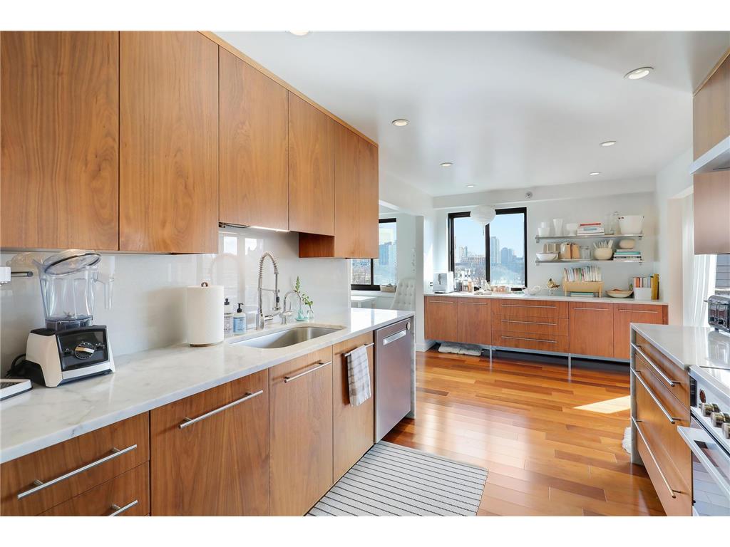 48 Groveland Terrace #414 Minneapolis MN 55403 7041145 image12