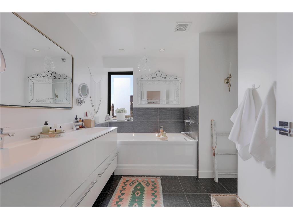 48 Groveland Terrace #414 Minneapolis MN 55403 7041145 image21