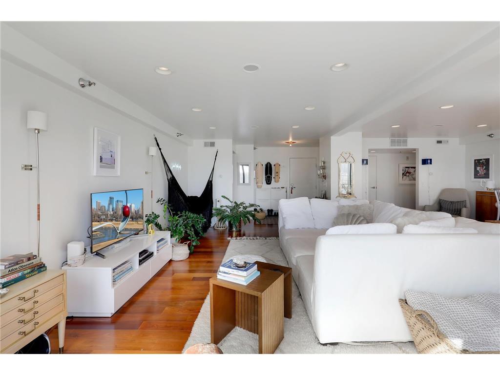 48 Groveland Terrace #414 Minneapolis MN 55403 7041145 image7