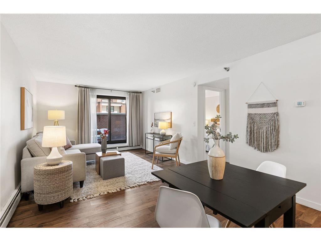 48 Groveland Terrace #B101 Minneapolis MN 55403 6826653 image10