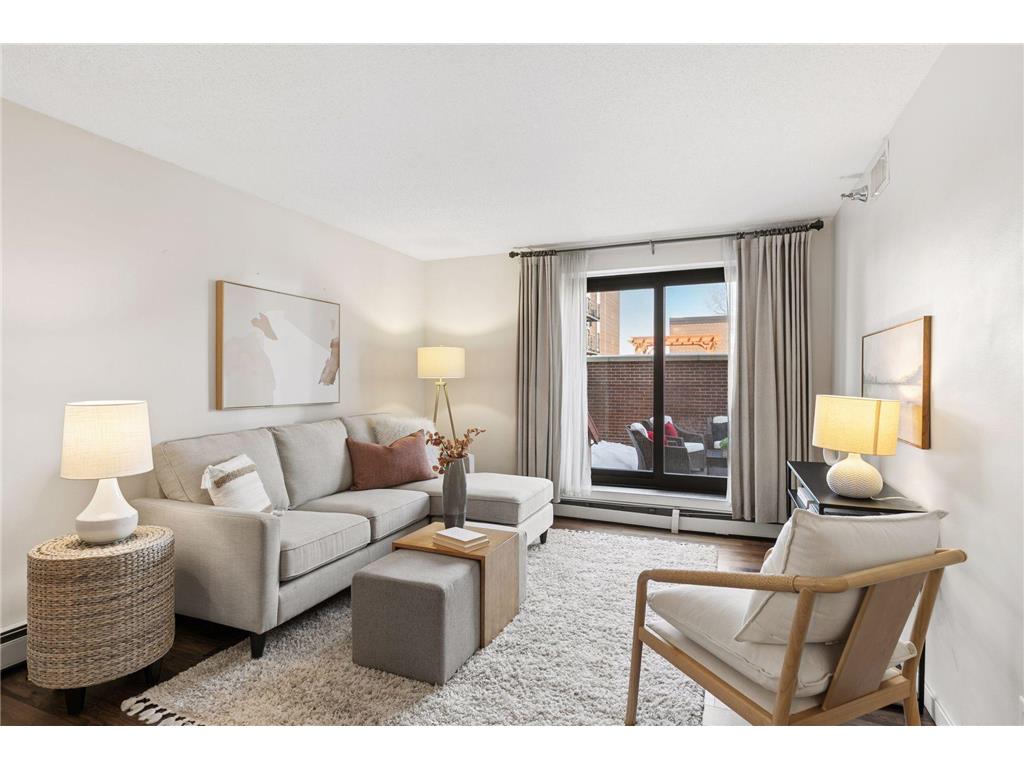 48 Groveland Terrace #B101 Minneapolis MN 55403 6826653 image11