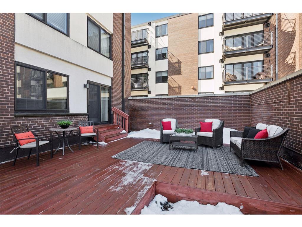 48 Groveland Terrace #B101 Minneapolis MN 55403 6826653 image12