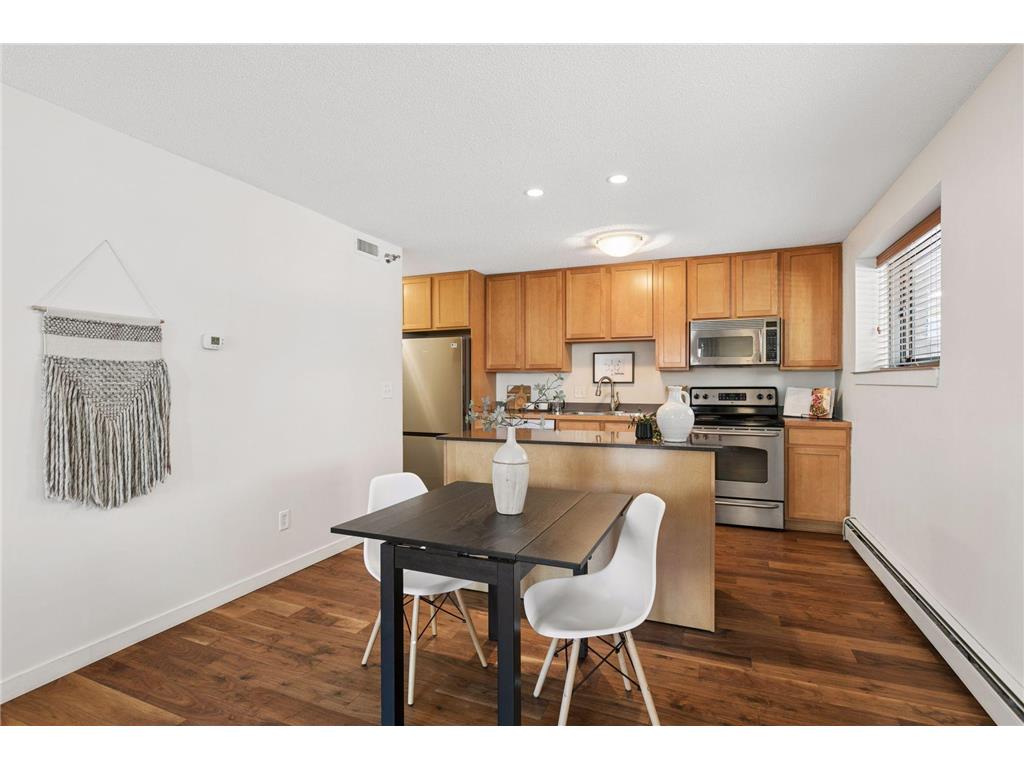 48 Groveland Terrace #B101 Minneapolis MN 55403 6826653 image20