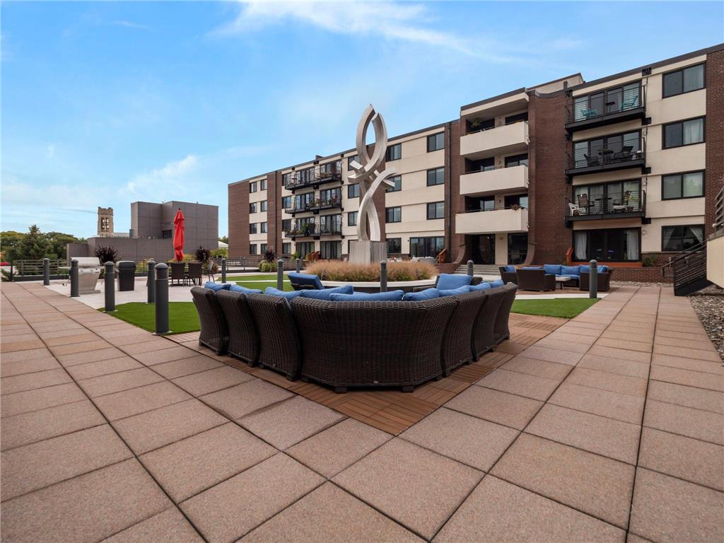 48 Groveland Terrace #B103 Minneapolis MN 55403 7039441 image25