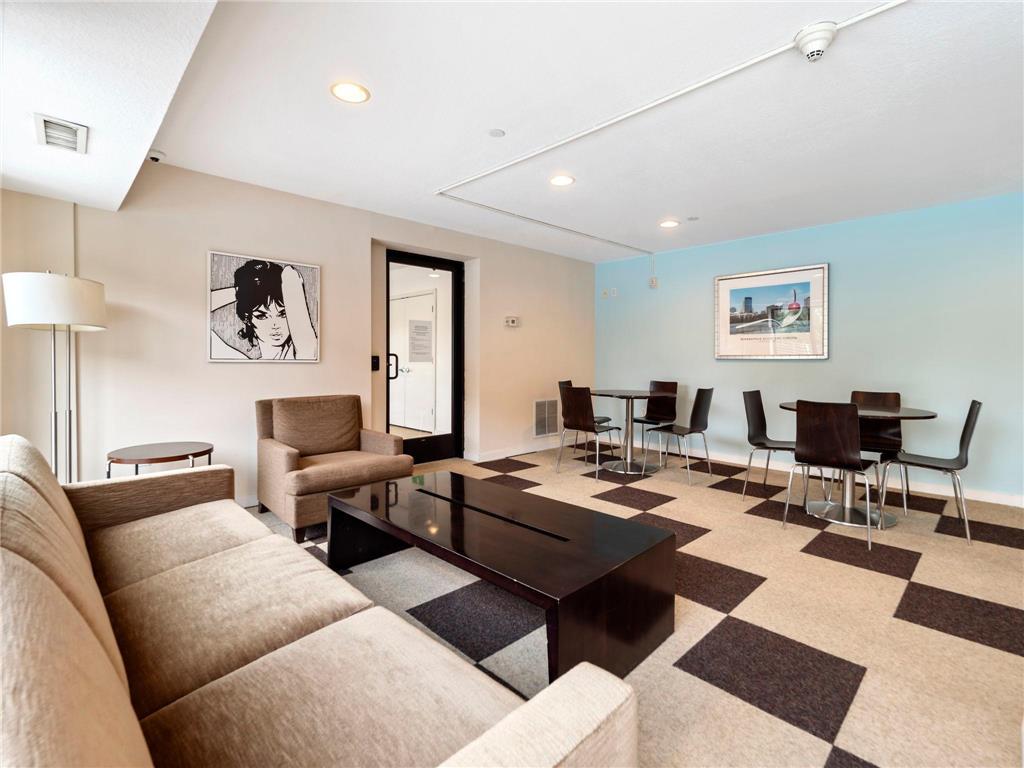 48 Groveland Terrace #B103 Minneapolis MN 55403 7039441 image32