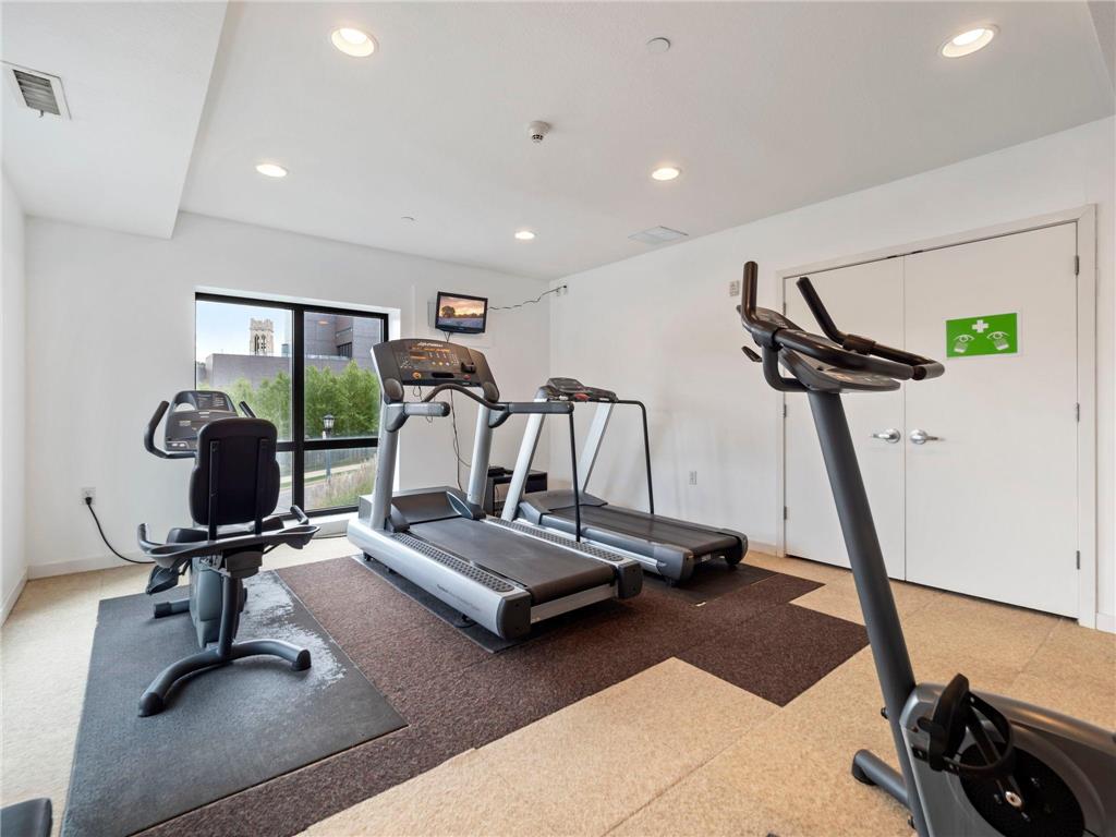 48 Groveland Terrace #B103 Minneapolis MN 55403 7039441 image34