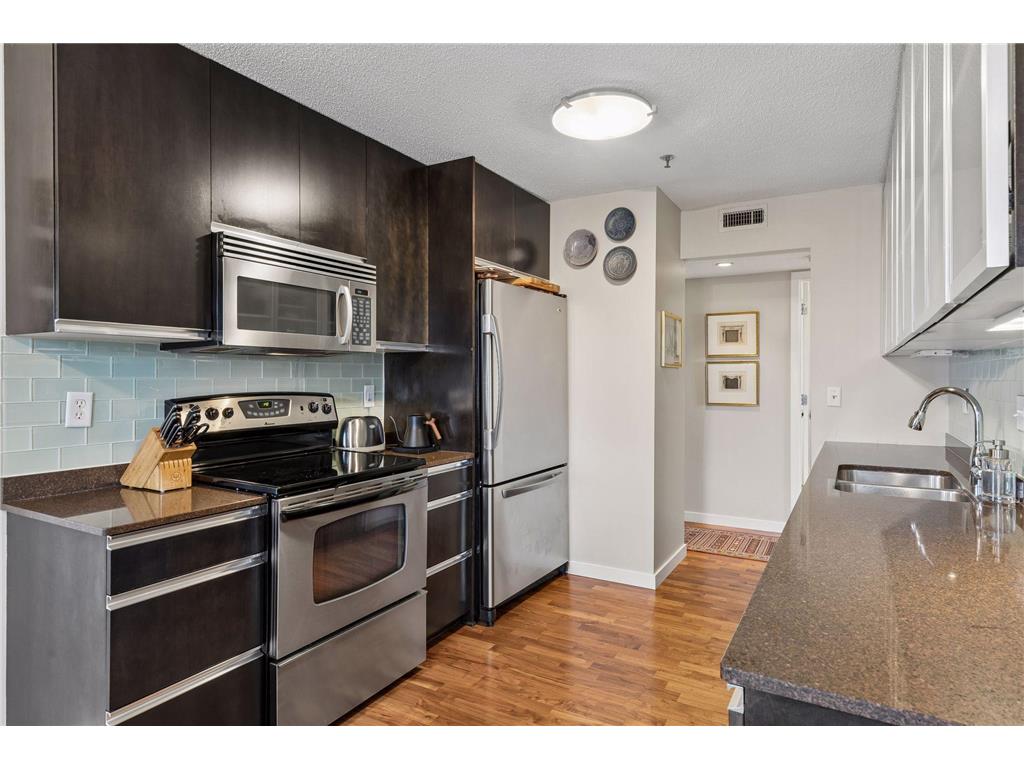 48 Groveland Terrace #313 Minneapolis MN 55403 7057767 image15