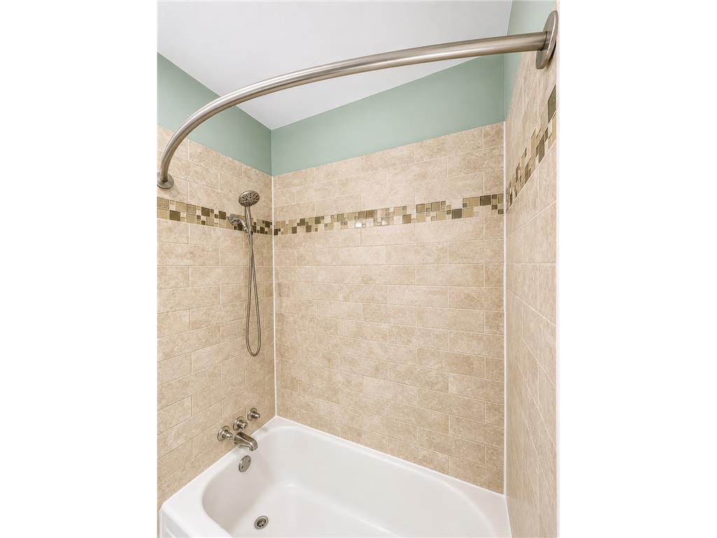 48 Sidney Street E Saint Paul MN 55107 7073890 image9