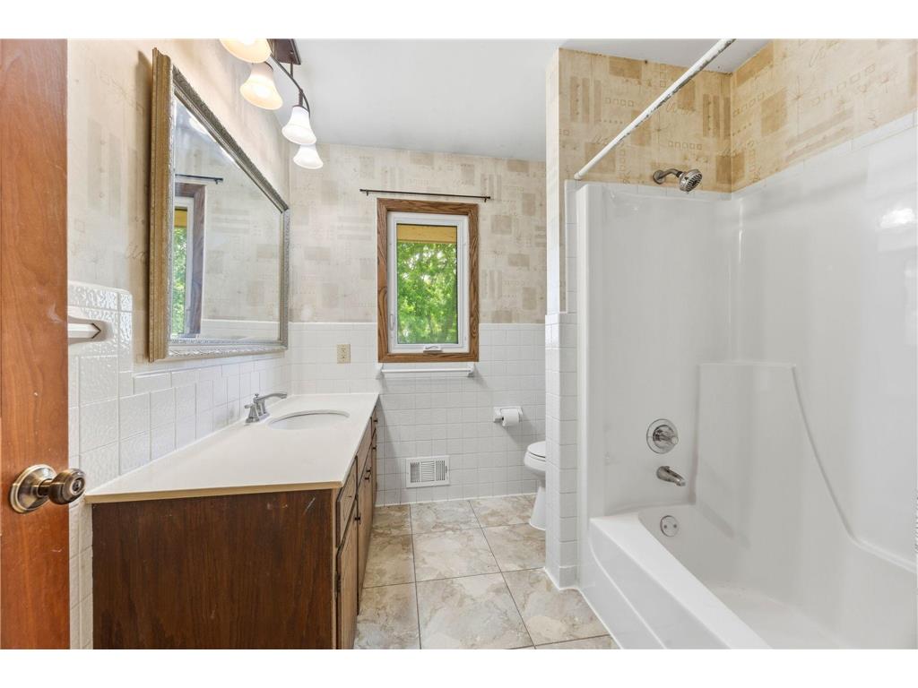 48 Winthrop Street N Saint Paul MN 55119 7089189 image18
