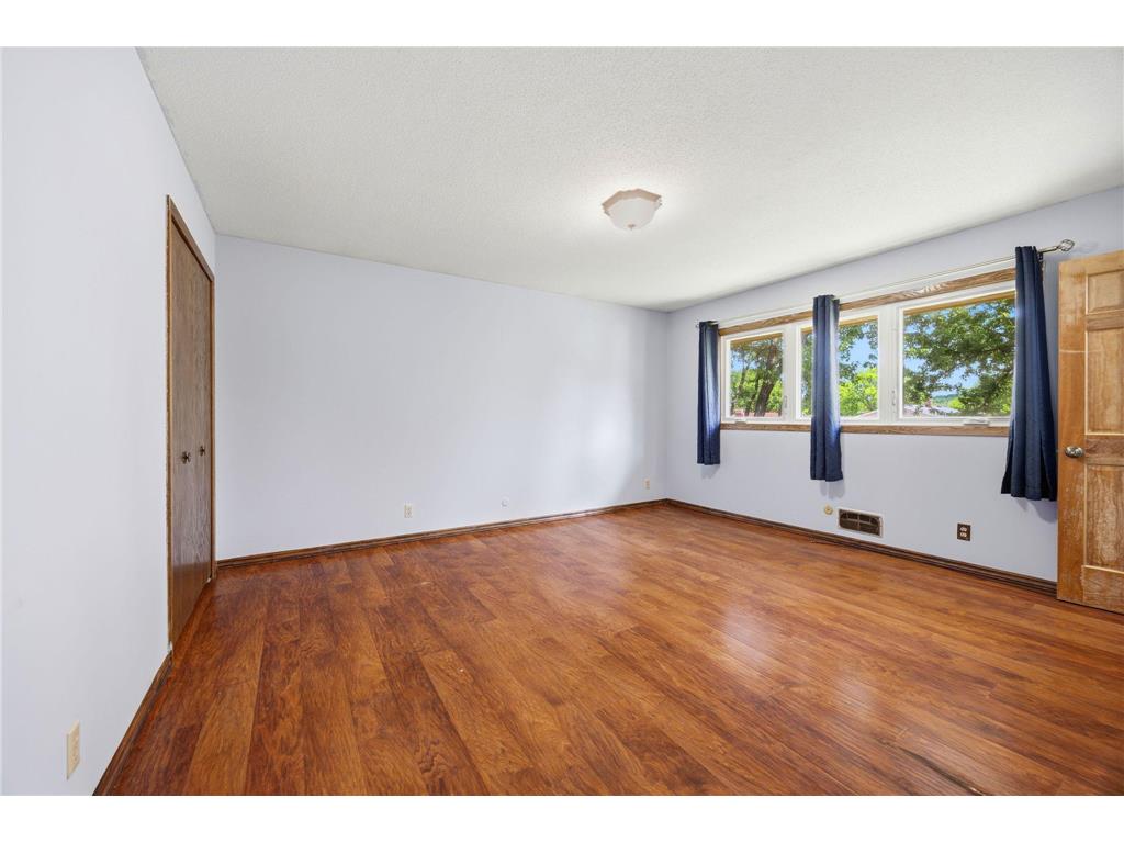 48 Winthrop Street N Saint Paul MN 55119 7089189 image19