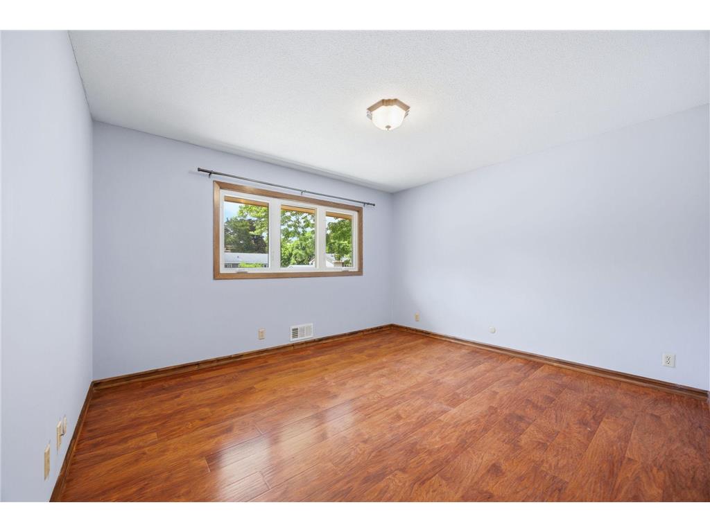 48 Winthrop Street N Saint Paul MN 55119 7089189 image21