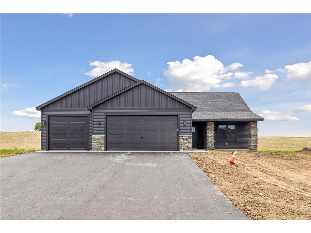 480 Coyote Way New Richmond WI 54017 7009710 image1