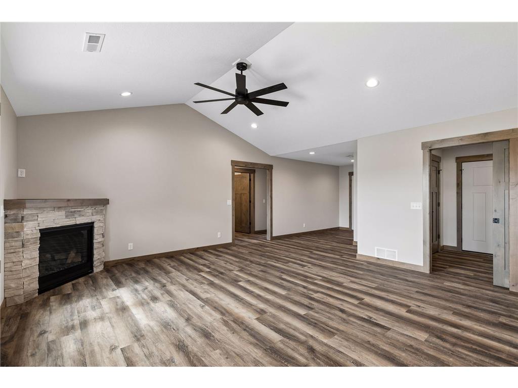 480 Coyote Way New Richmond WI 54017 7009710 image10