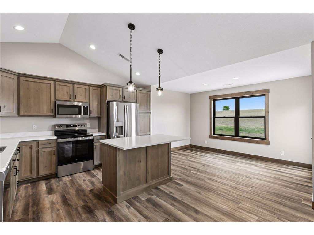 480 Coyote Way New Richmond WI 54017 7009710 image3