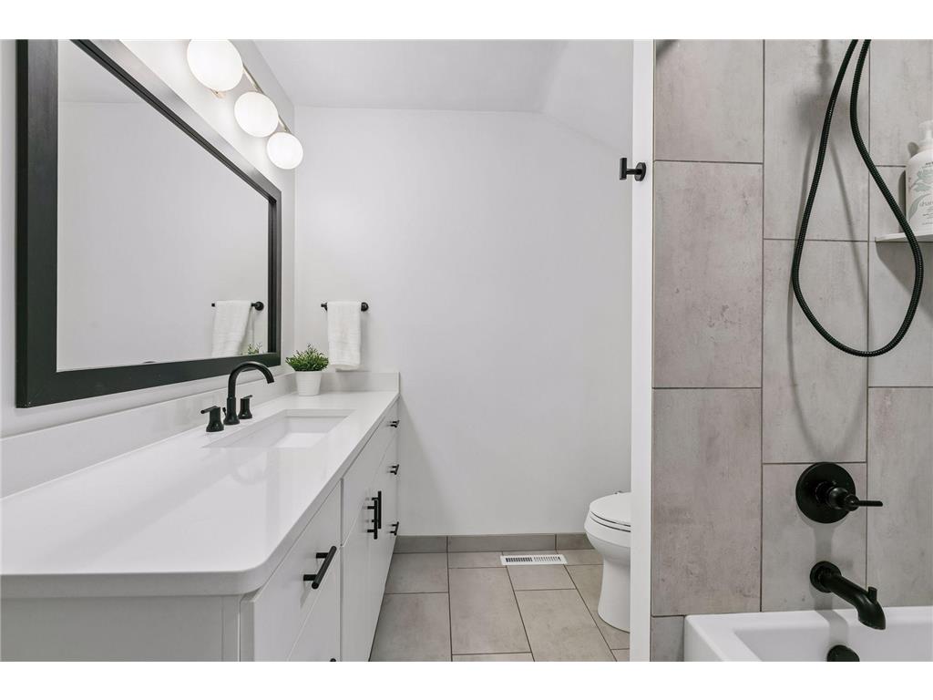 480 Dudley Avenue Shoreview MN 55126 7068673 image24