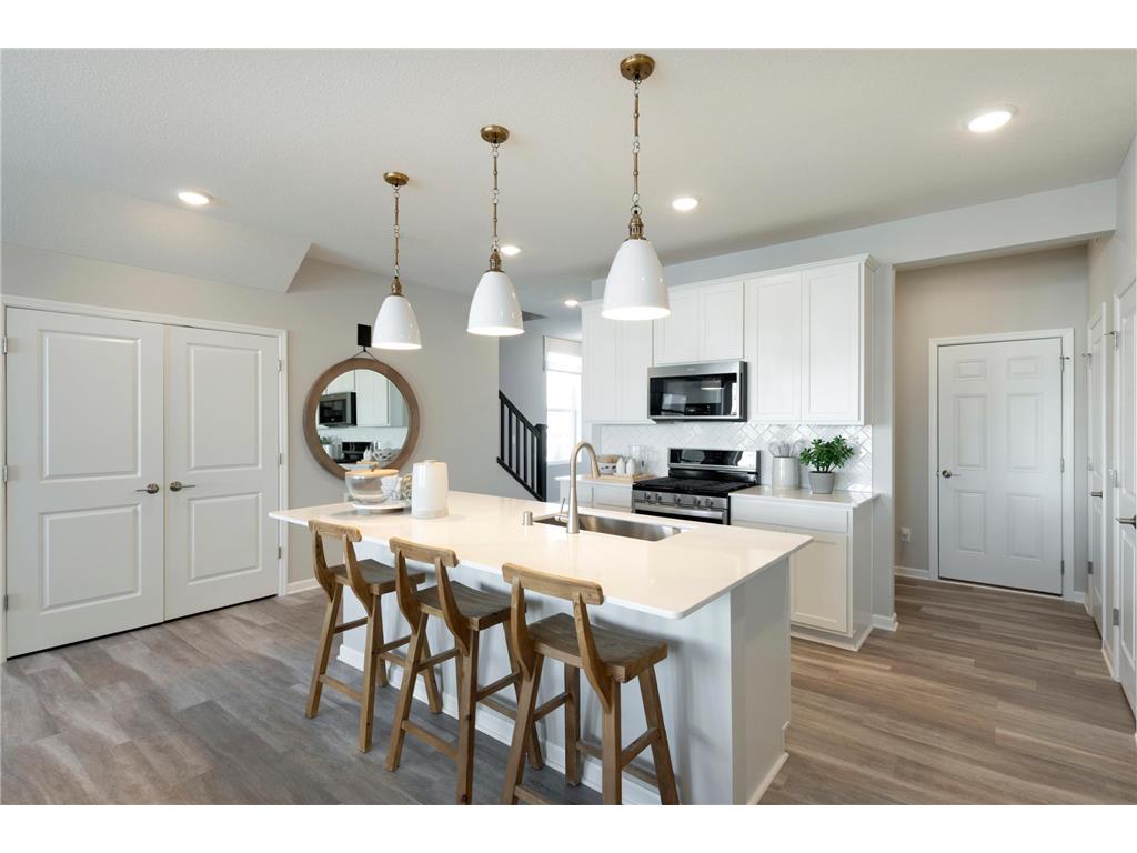 4800 AirLake Drive Woodbury MN 55129 6722304 image1