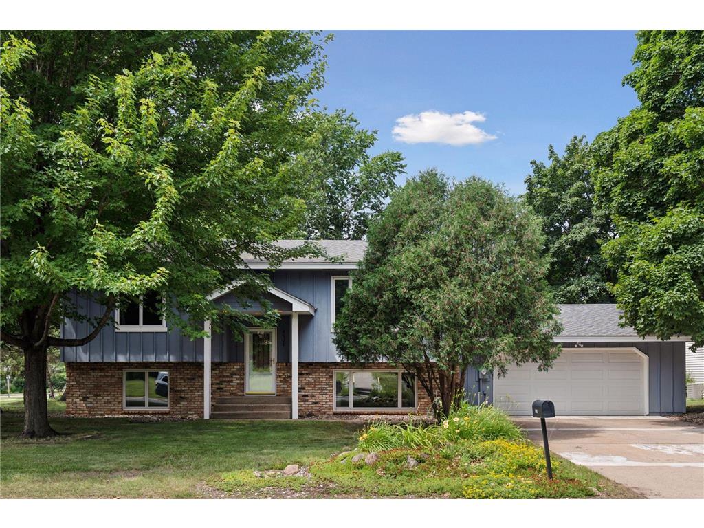 4801 Kent Drive Shoreview MN 55126 6729547 image1