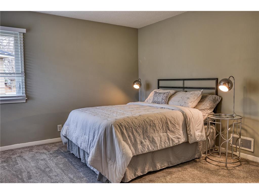 4801 Louisiana Avenue N Crystal MN 55428 6820990 image13