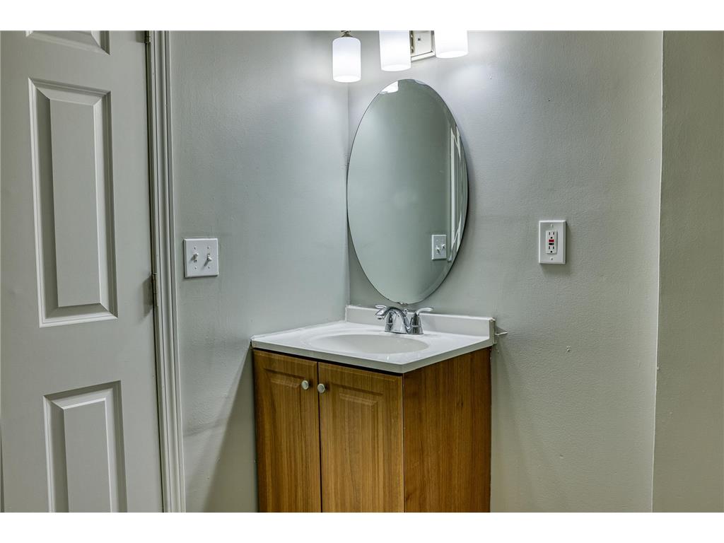 4801 Louisiana Avenue N Crystal MN 55428 6820990 image33