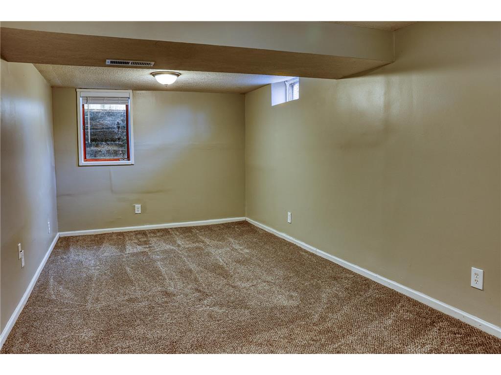 4801 Louisiana Avenue N Crystal MN 55428 6820990 image34