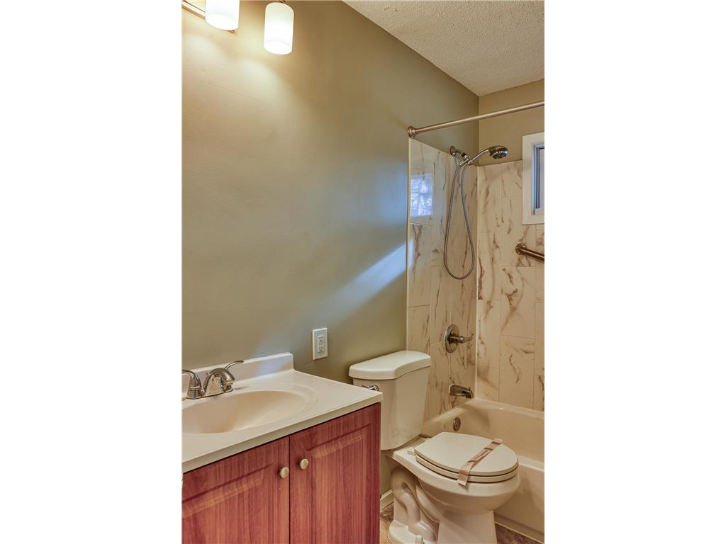 4801 Louisiana Avenue N Crystal MN 55428 6820990 image9