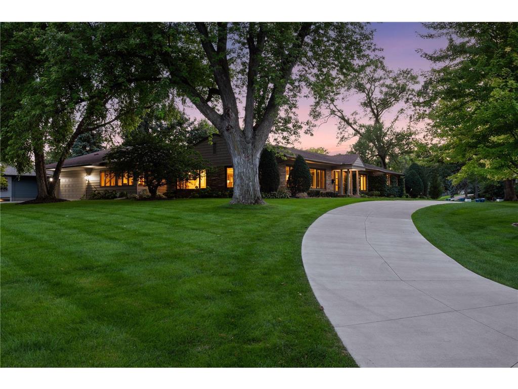 4801 Woodhill Way Edina MN 55424 7013790 image2