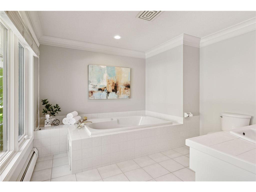 4801 Woodhill Way Edina MN 55424 7013790 image27