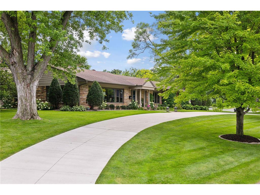 4801 Woodhill Way Edina MN 55424 7013790 image46