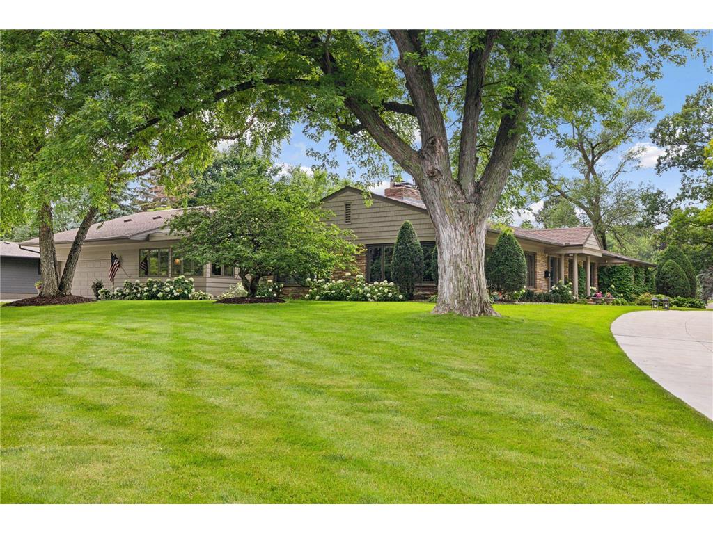 4801 Woodhill Way Edina MN 55424 7013790 image50