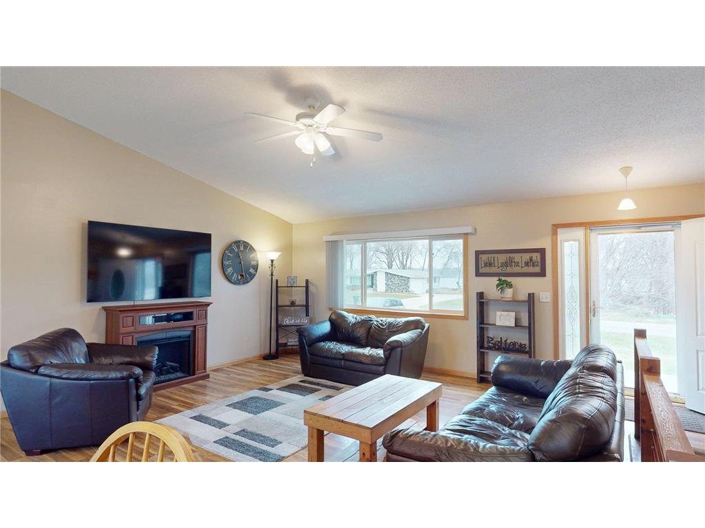 4806 22nd Street NE Willmar MN 56201 - Eagle 7054484 image16