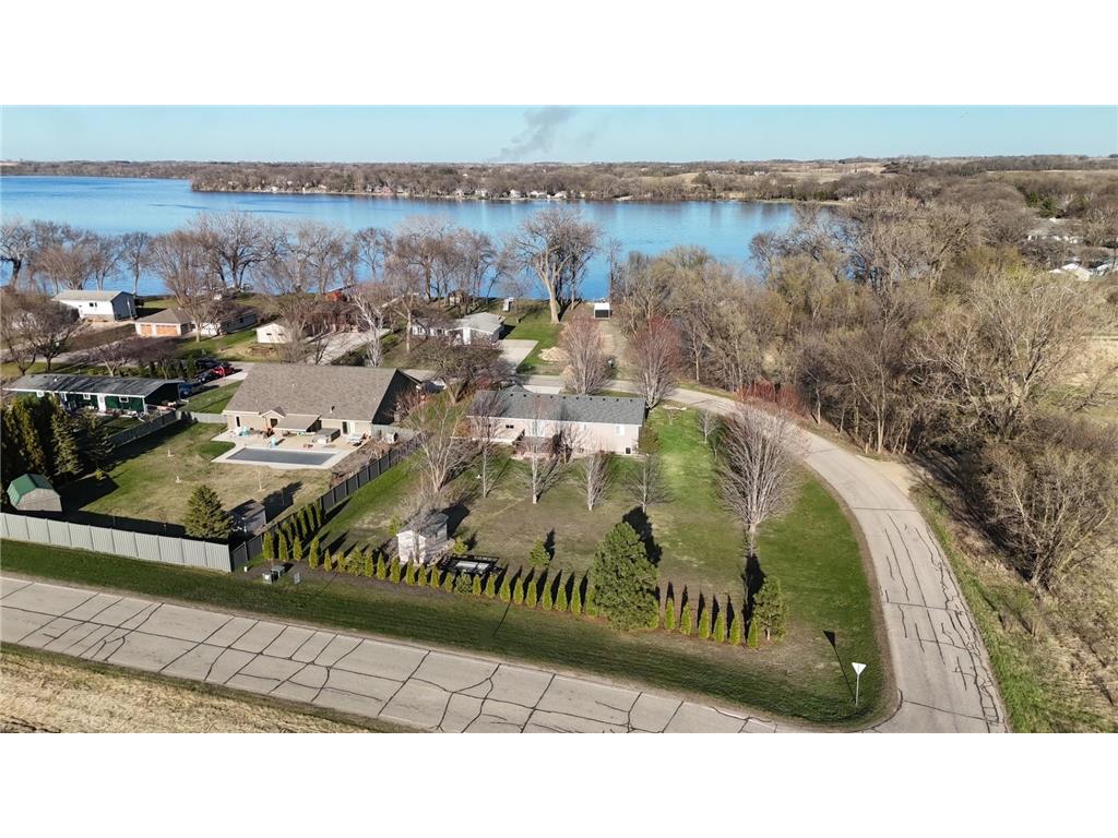 4806 22nd Street NE Willmar MN 56201 - Eagle 7054484 image4