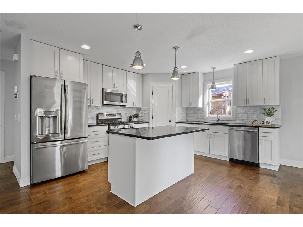 4807 34th Avenue N Golden Valley MN 55422 6442312 image1