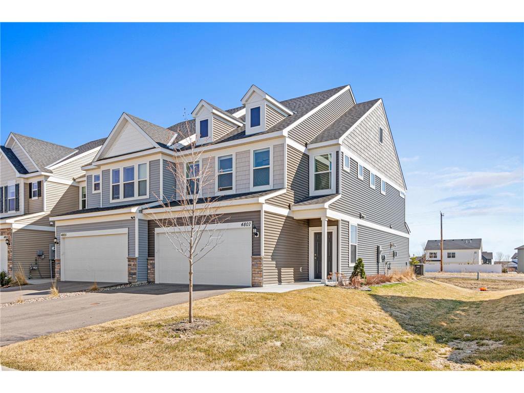 4807 Airlake Drive Woodbury MN 55129 7053725 image1