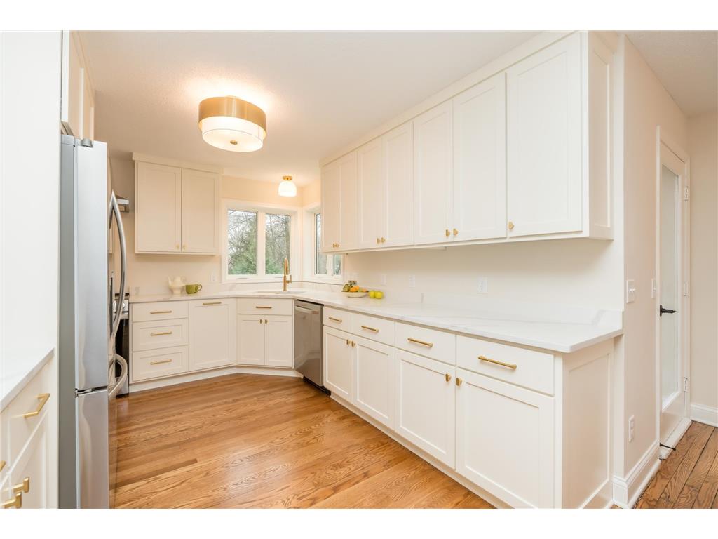 4809 Four Seasons Drive Eagan MN 55122 7025410 image8