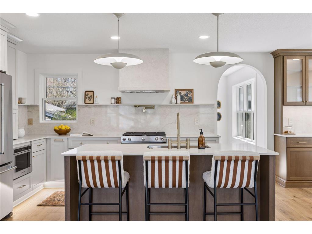 4809 Zenith Avenue S Minneapolis MN 55410 7053730 image1