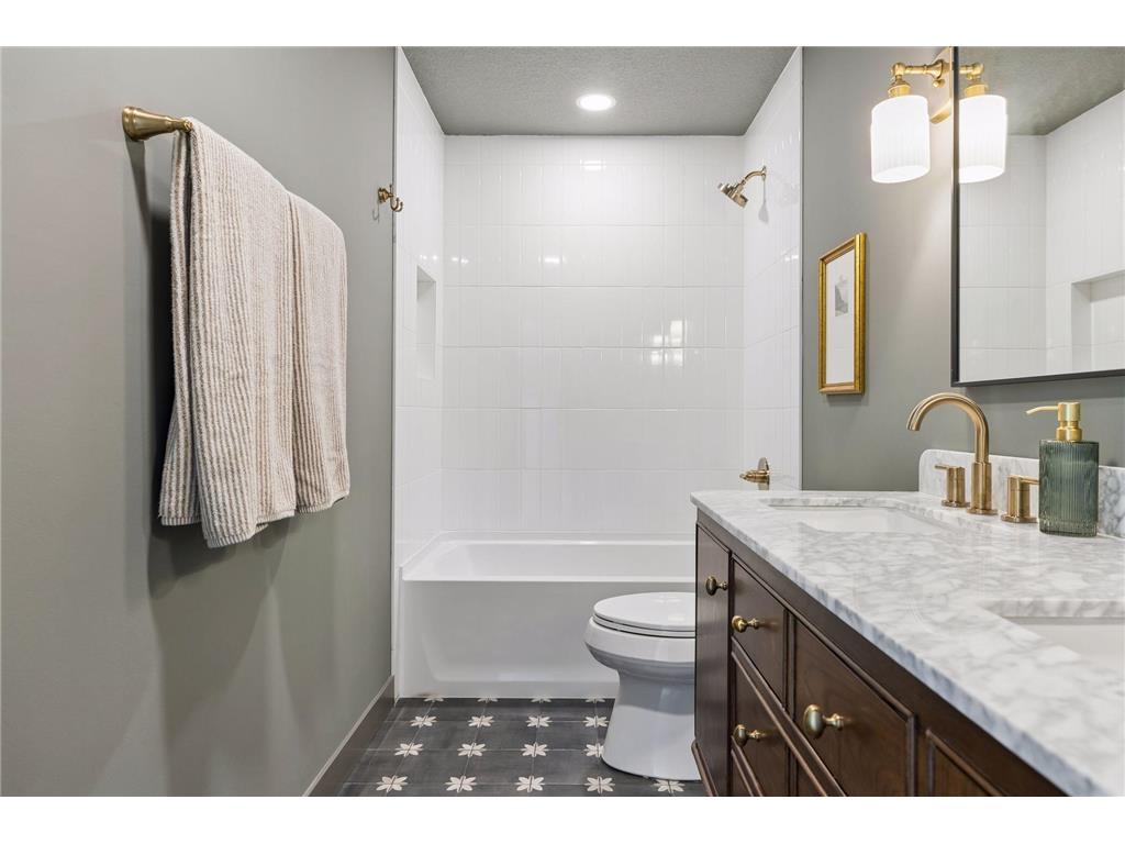4809 Zenith Avenue S Minneapolis MN 55410 7053730 image36