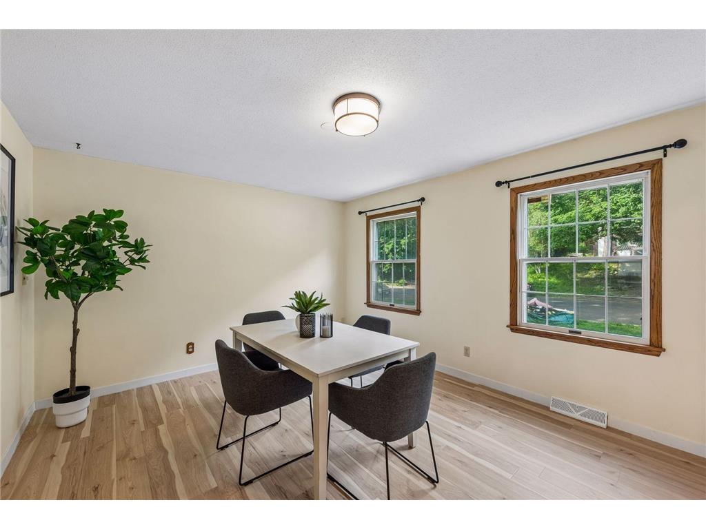 481 Desnoyer Avenue Saint Paul MN 55104 7073314 image14