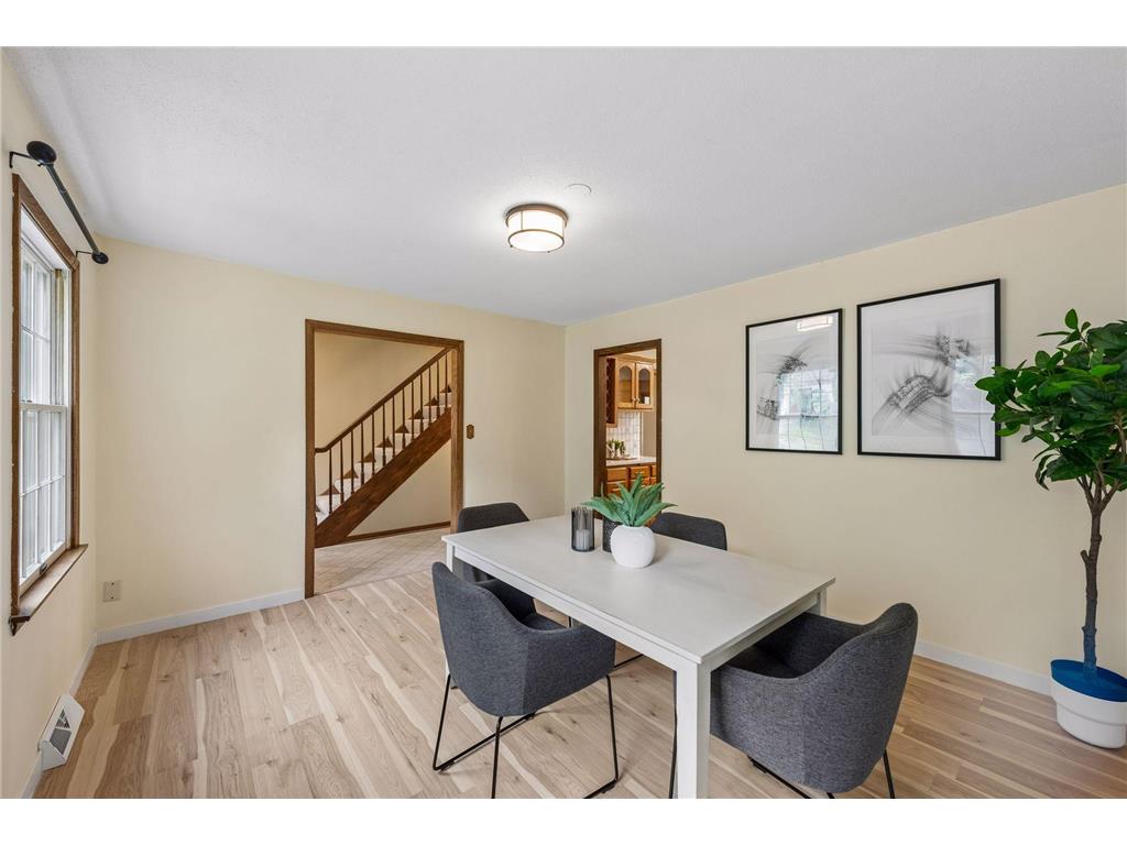481 Desnoyer Avenue Saint Paul MN 55104 7073314 image15