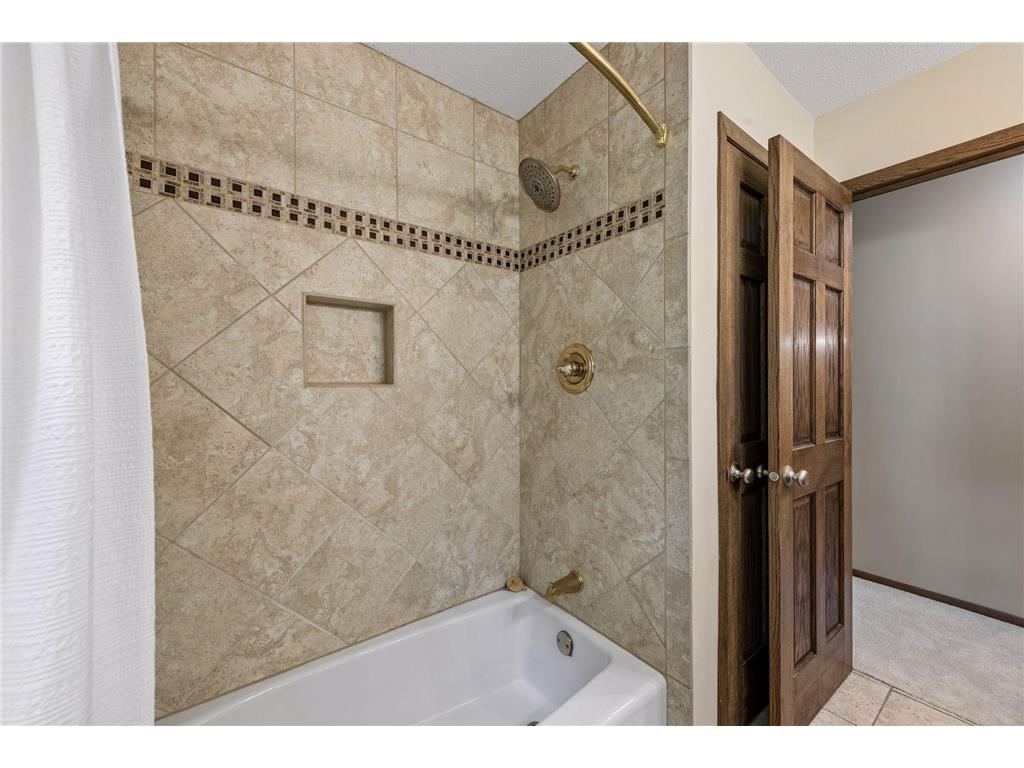 481 Desnoyer Avenue Saint Paul MN 55104 7073314 image24