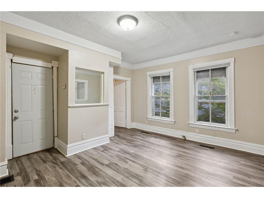 481 Edmund Avenue Saint Paul MN 55103 6726787 image1