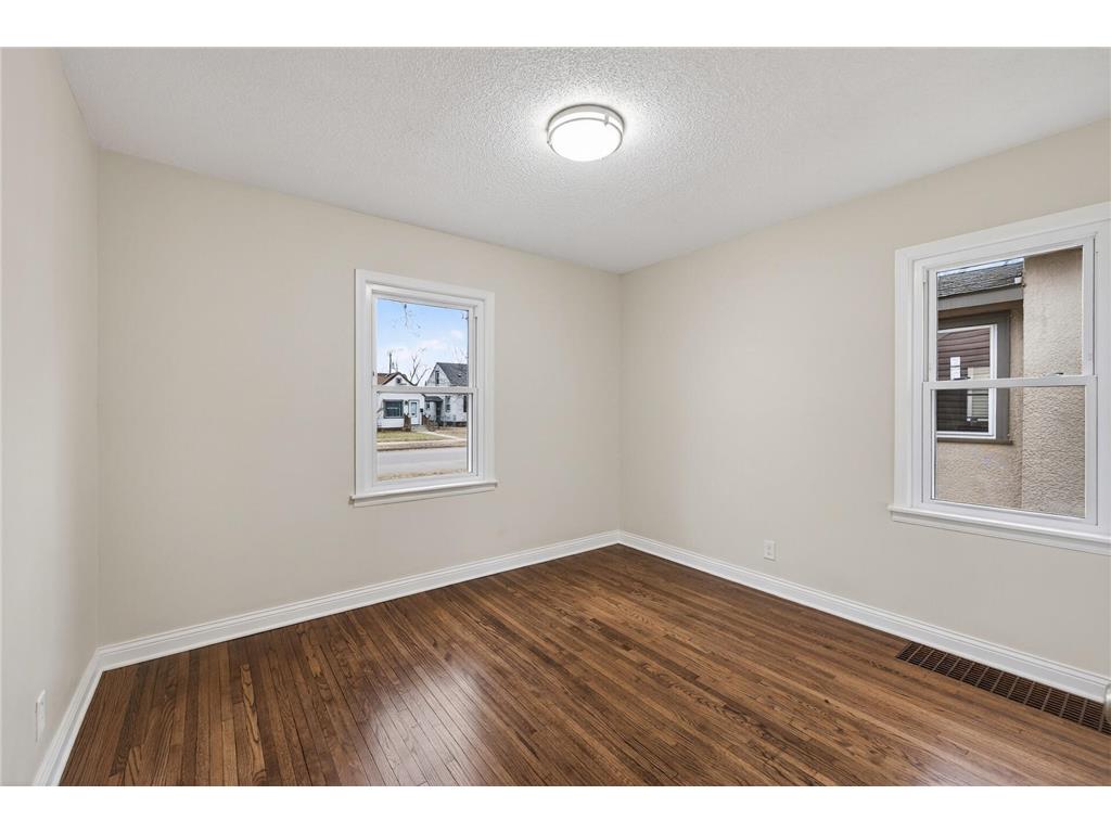 4810 Dupont Avenue N Minneapolis MN 55430 7035151 image14