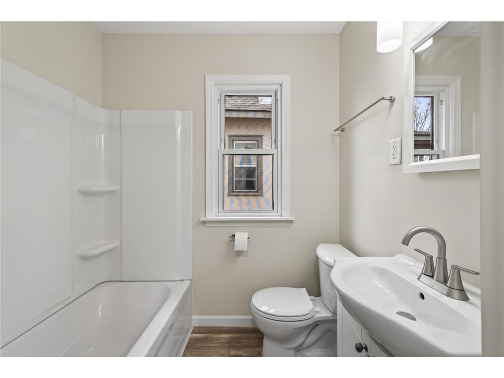 4810 Dupont Avenue N Minneapolis MN 55430 7035151 image15