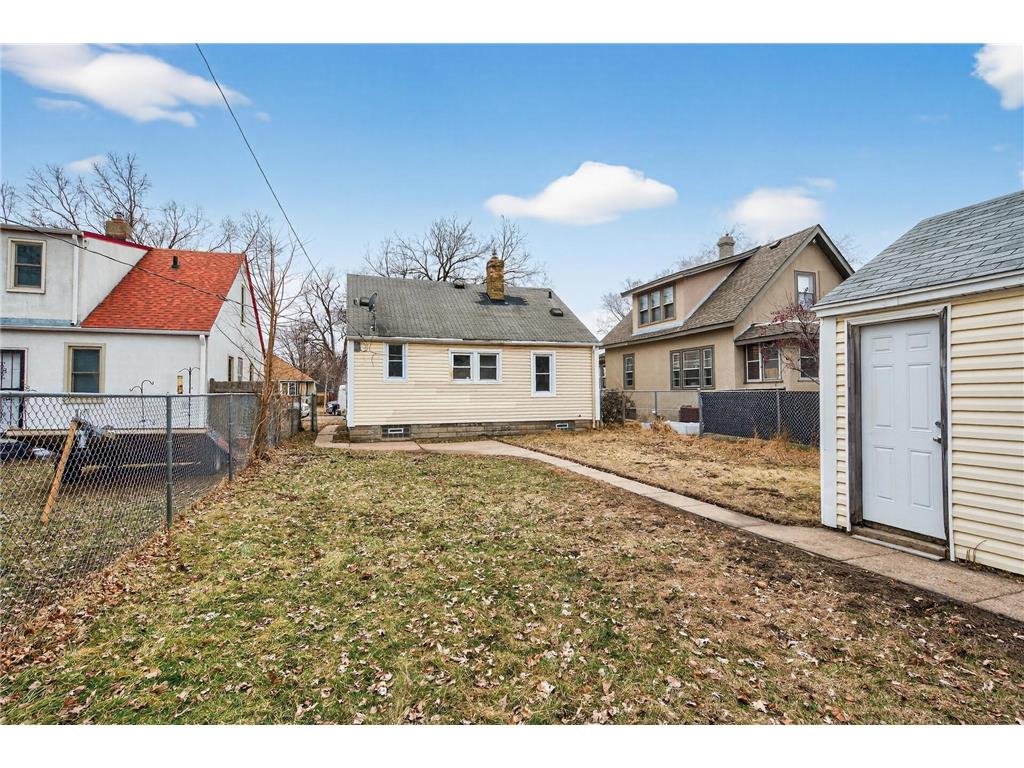 4810 Dupont Avenue N Minneapolis MN 55430 7035151 image20