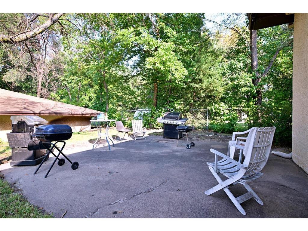 4811 Lakeview Avenue N Brooklyn Center MN 55429 6622750 image13