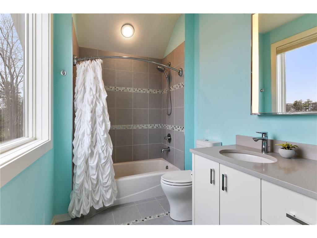 4812 Lakeview Drive Edina MN 55424 - Harvey 7028358 image40