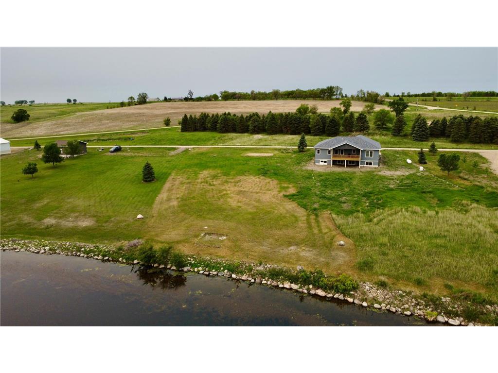 48122 Isaac Lane Big Stone City SD 57216 - Big Stone Lake 6677291 image1