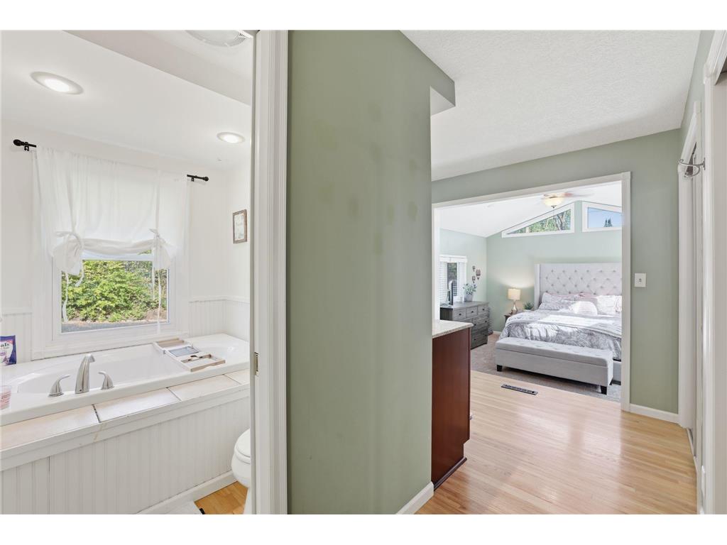 4816 Overlook Drive Bloomington MN 55437 6798766 image12