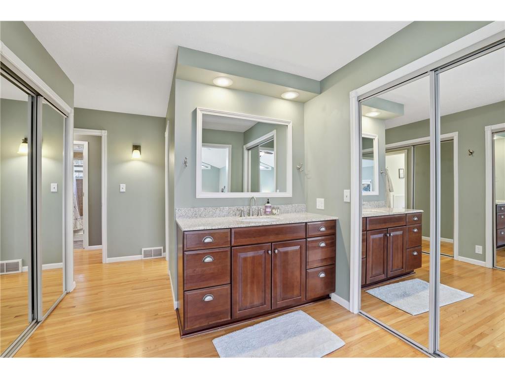 4816 Overlook Drive Bloomington MN 55437 6798766 image16