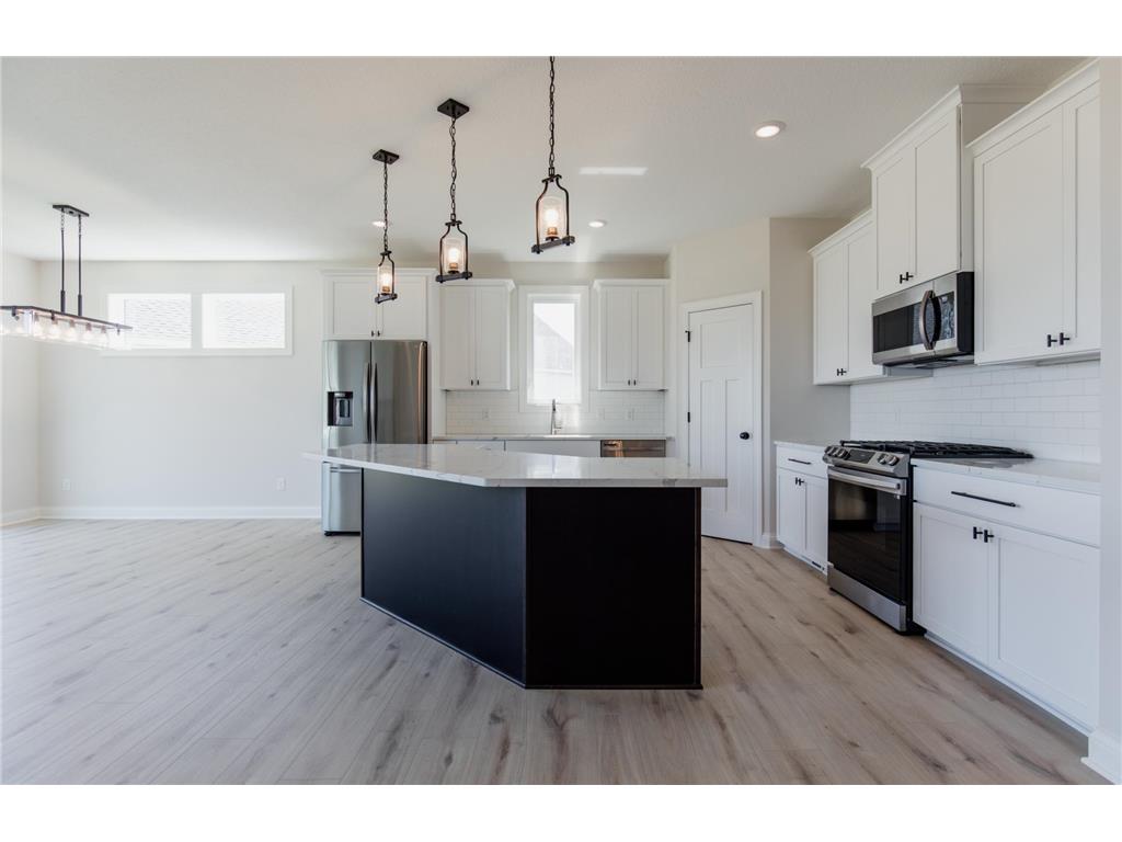 4817 127th Circle NE Blaine MN 55449 6805000 image3