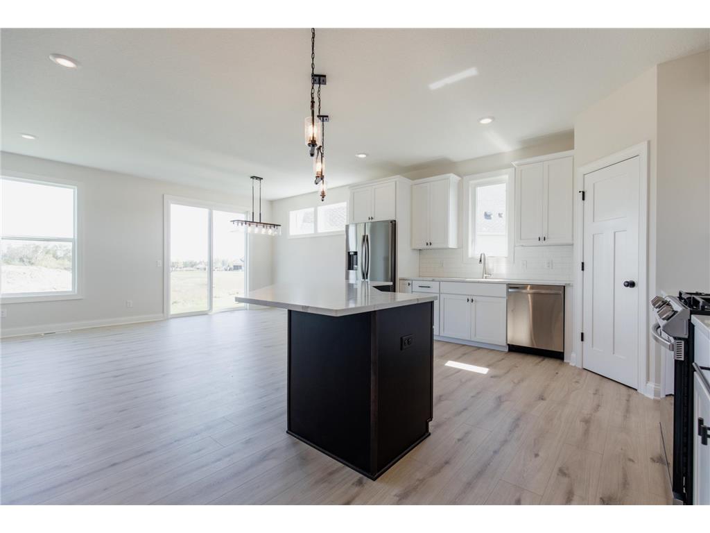 4817 127th Circle NE Blaine MN 55449 6805000 image4